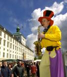Walkact Stelzenmann Stelzenfiguren Straßenkünstler Clown